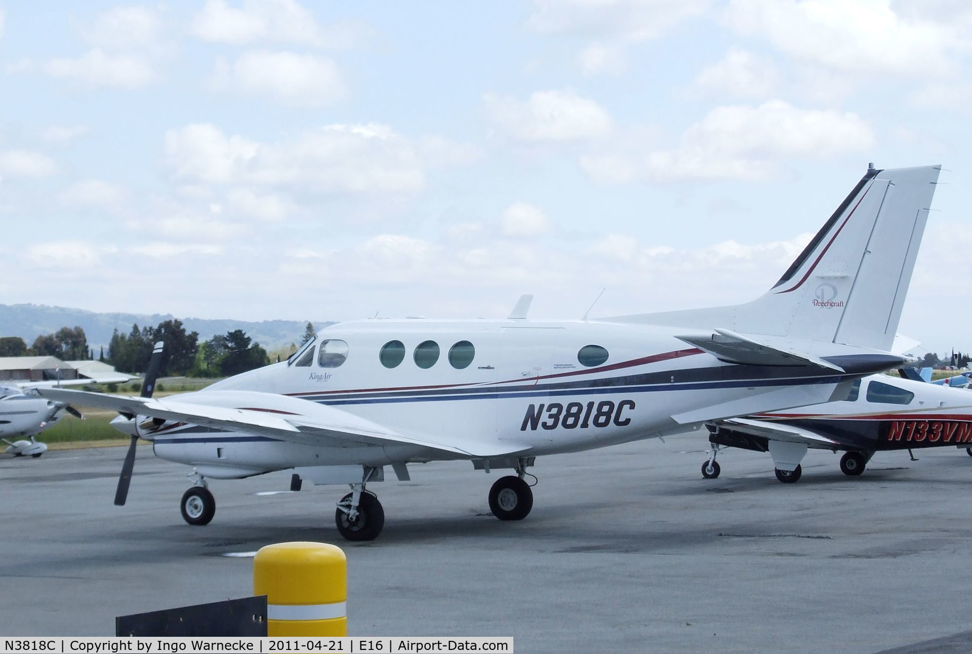 N3818C, 1976 Beech E-90 King Air C/N LW-196, Beechcraft E-90 King Air at Santa Clara County airport, San Martin CA