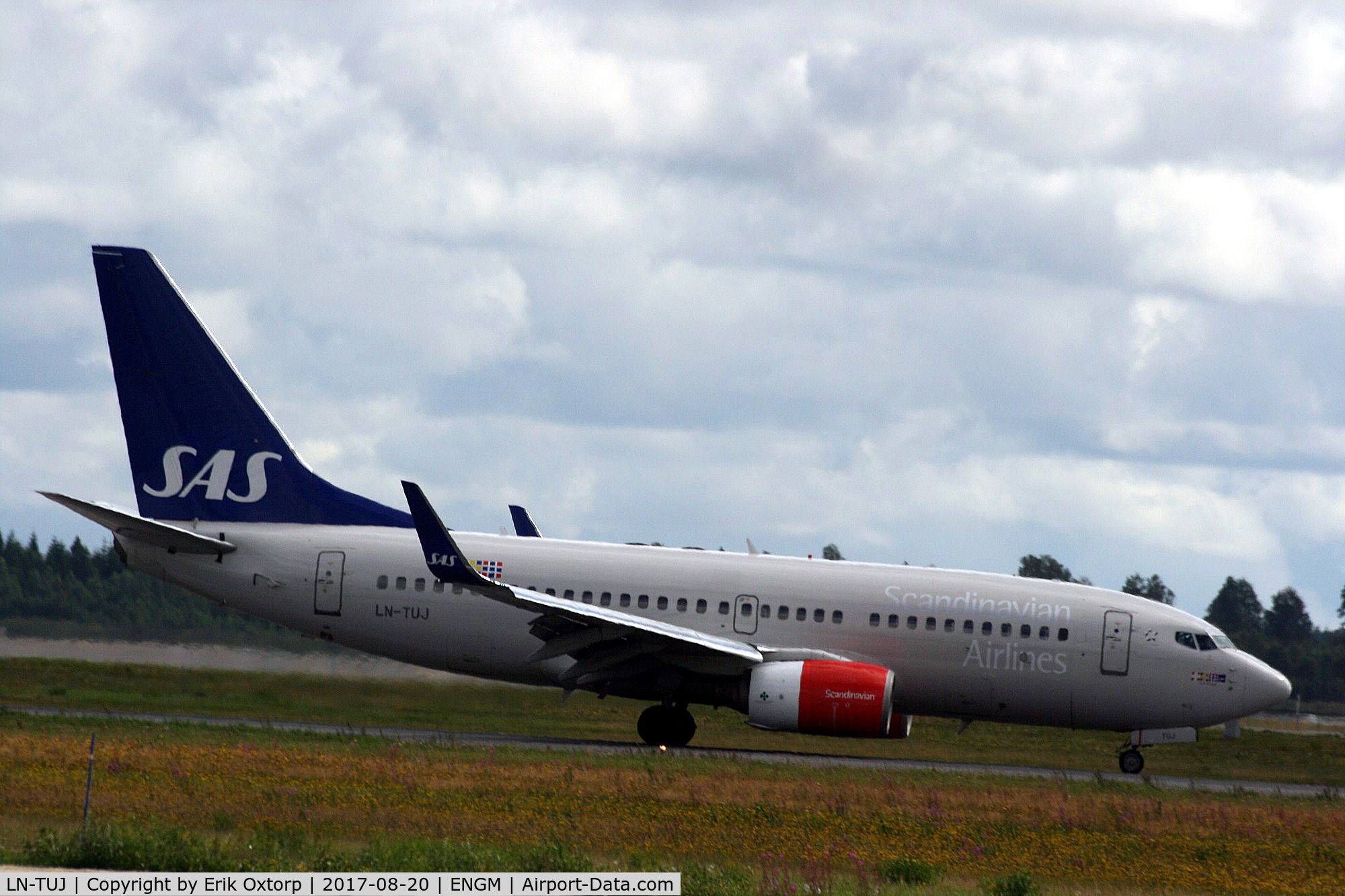 LN-TUJ, 2001 Boeing 737-705 C/N 29095, LN-TUJ in OSL