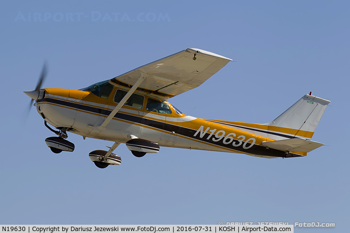 N19630, 1972 Cessna 172L C/N 17260624, Cessna 172L Skyhawk  C/N 17260624, N19630