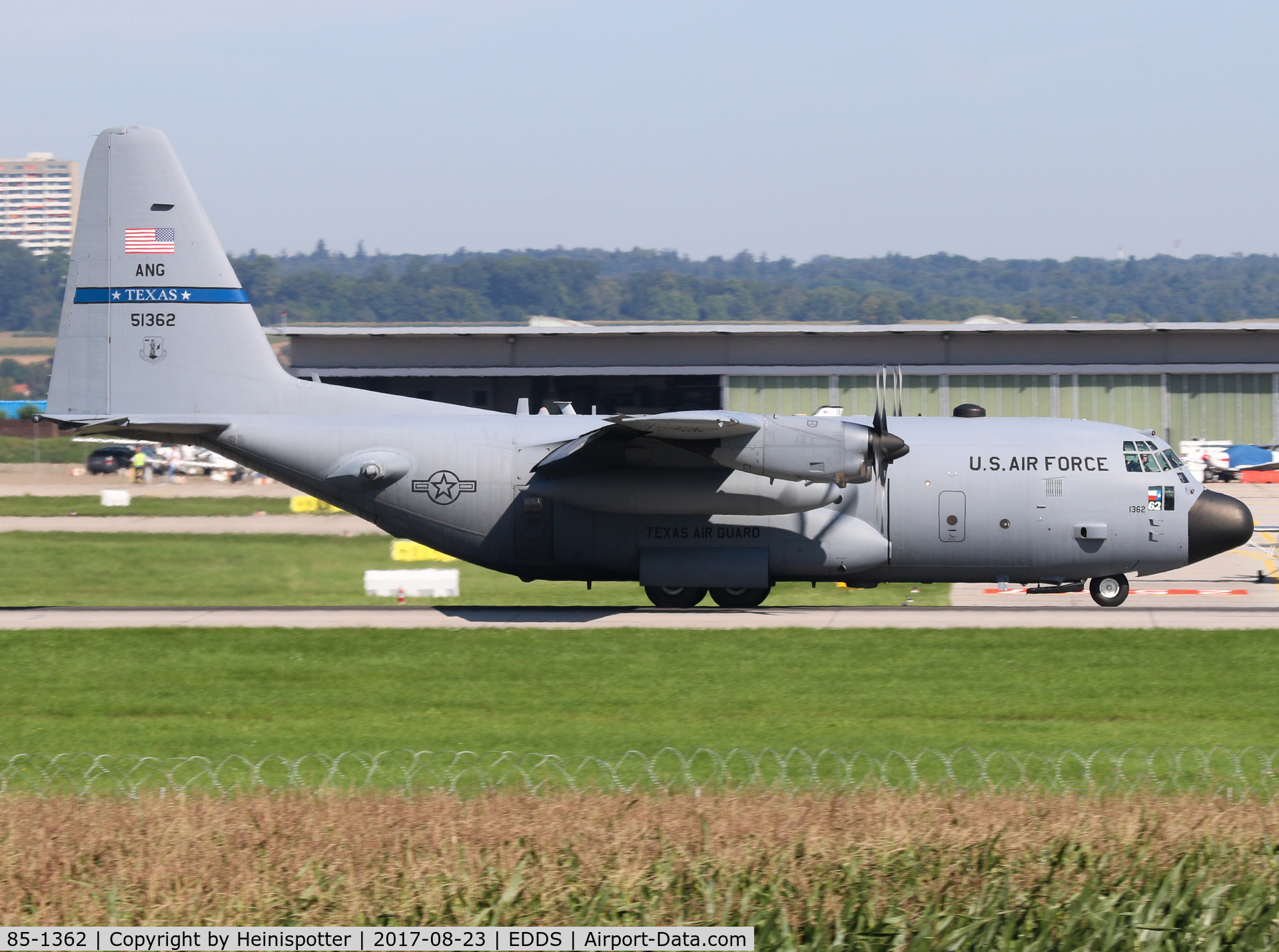 85-1362, 1985 Lockheed C-130H Hercules C/N 382-5072, 85-1362 at Stuttgart Airport.