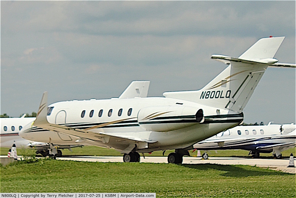 N800LQ, 2001 Raytheon Hawker 800XP C/N 258551, At Sheboygan County Memorial Airport in Wisconsin