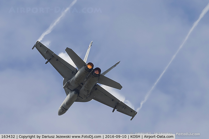 163432, 1987 McDonnell Douglas F/A-18C Hornet C/N 628/C006, F/A-18C Hornet 163432 AD-302 from VFA-106 