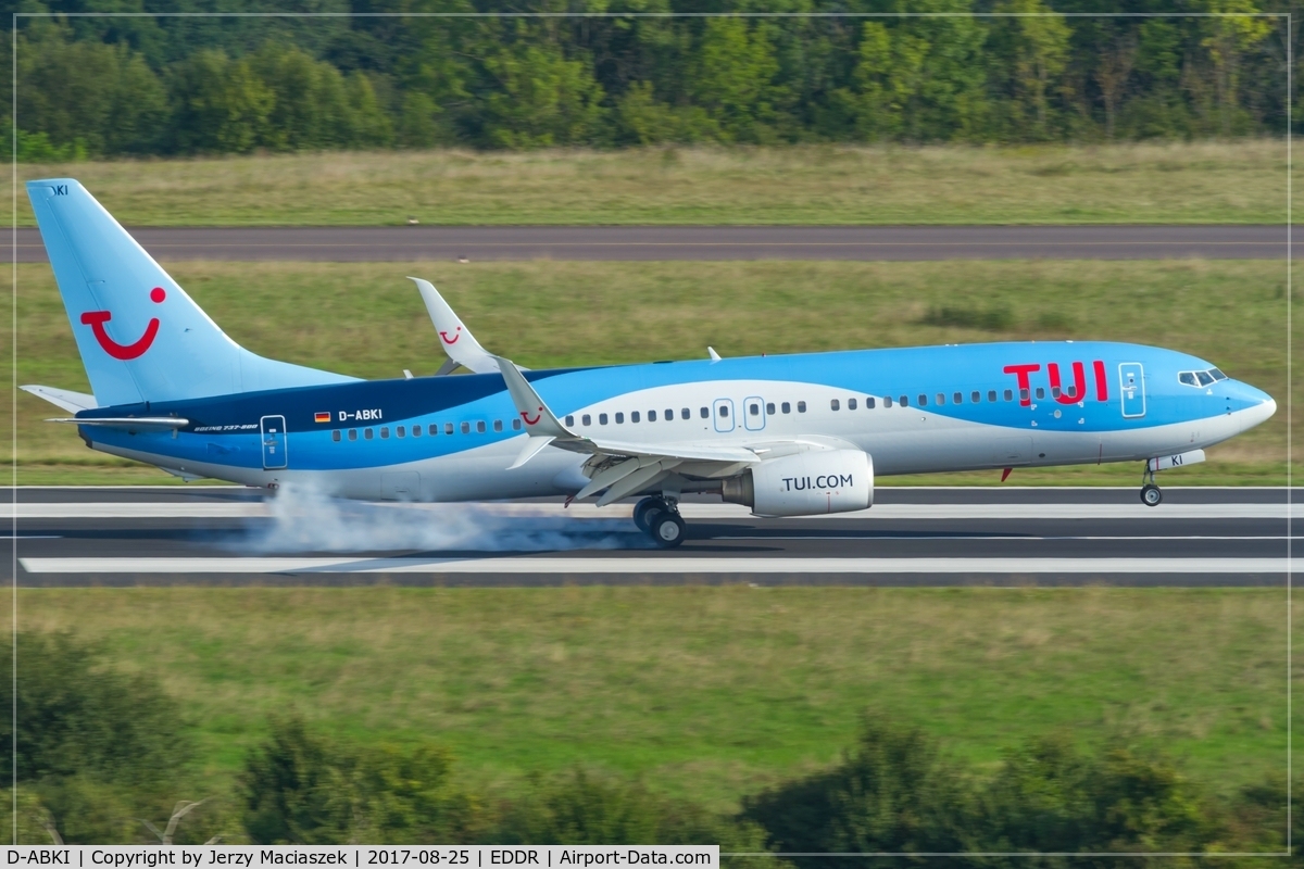 D-ABKI, 2009 Boeing 737-86J C/N 37748, Boeing 737-86J