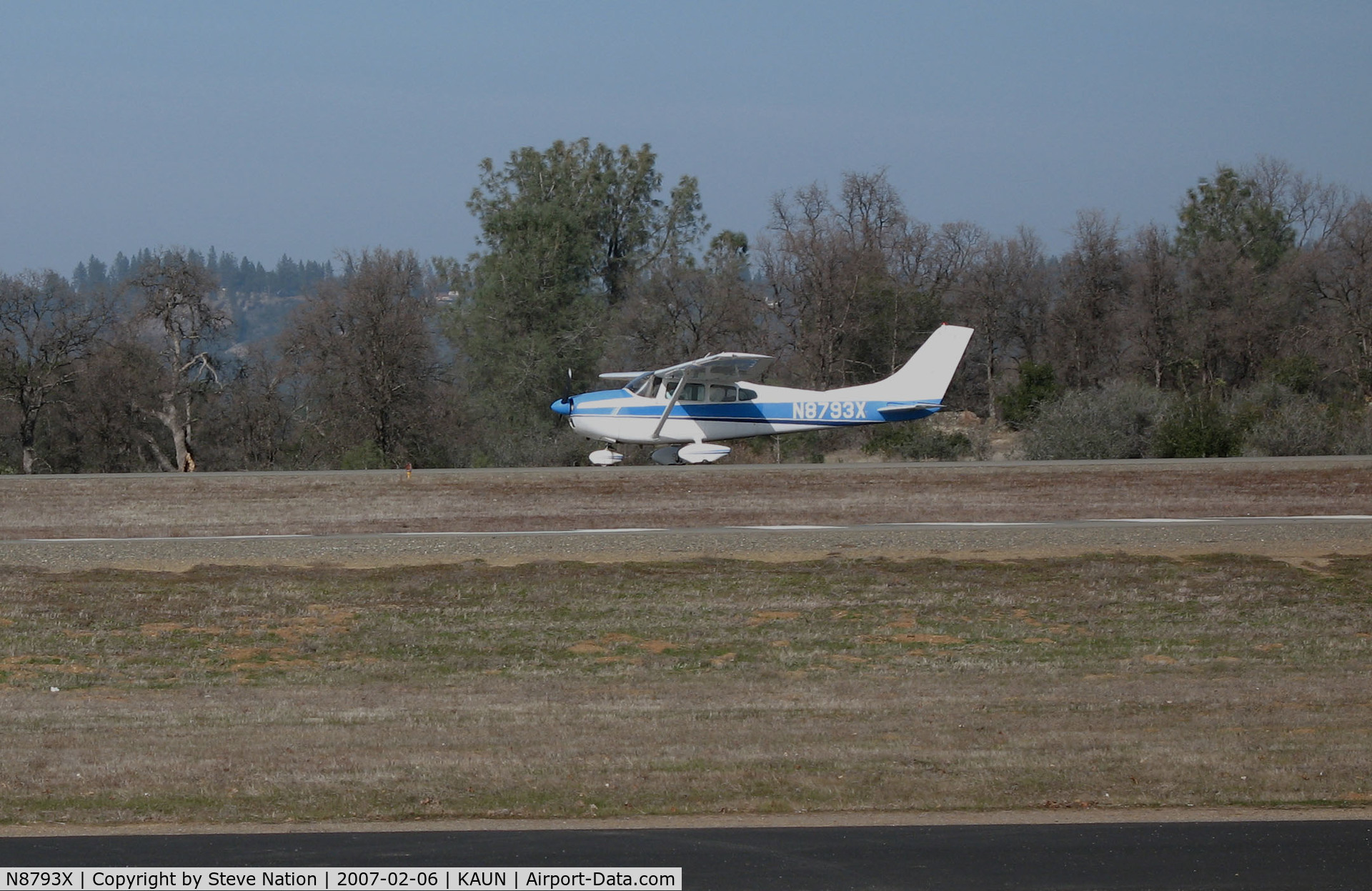 N8793X, 1961 Cessna 182D Skylane C/N 182-53193, Locally-based 1961 Cessna 182D Skylane rolling out after landing @ Auburn Municipal Airport, CA