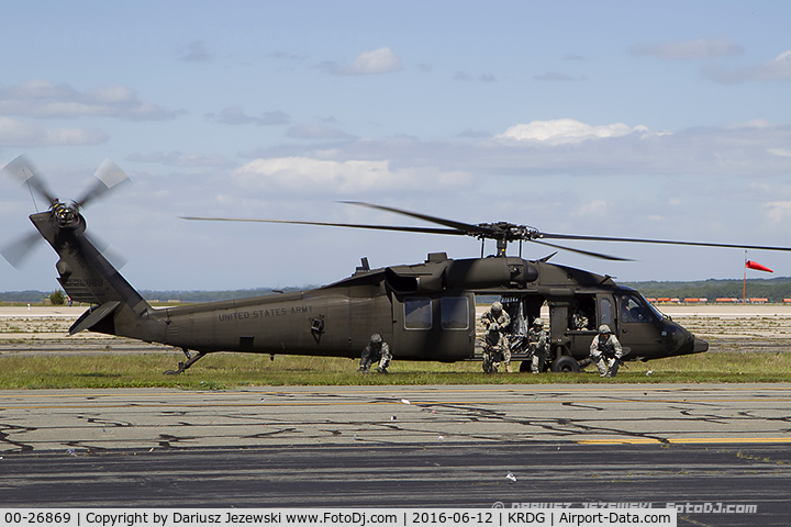 00-26869, Sikorsky UH-60L Black Hawk C/N 70.4505, UH-60L Blackhawk 00-26869  from 1/126th Avn  Quonset Point ANGS, RI