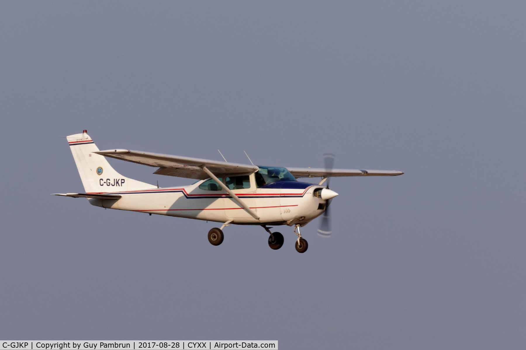 C-GJKP, 1965 Cessna 182H Skylane C/N 18255859, Landing