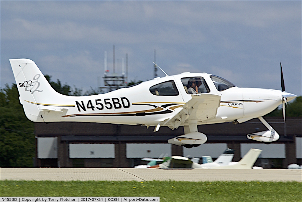 N455BD, 2004 Cirrus SR22 G2 C/N 1029, At 2017 AirVenture at Oshkosh