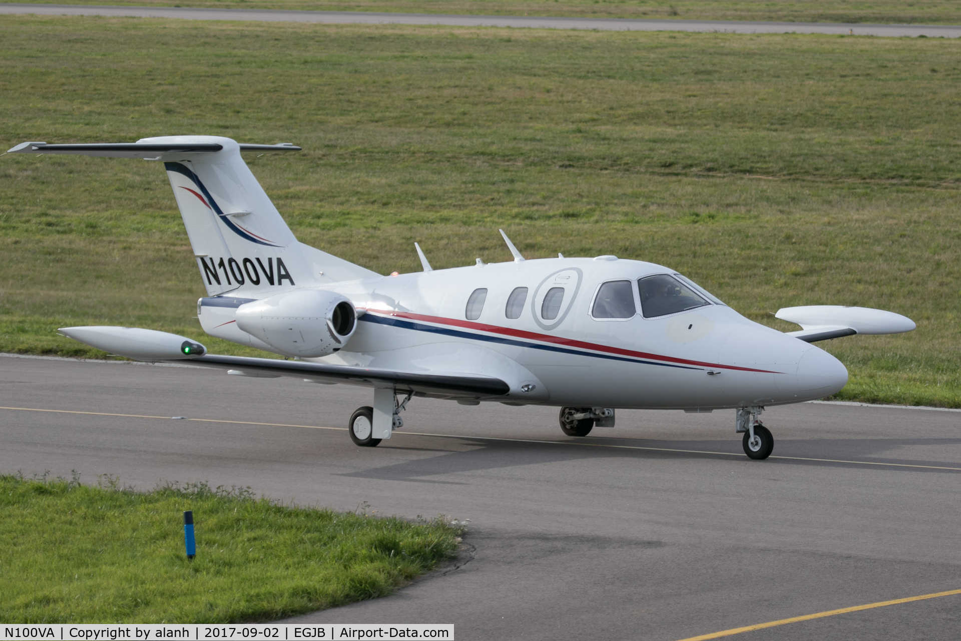 N100VA, 2008 Eclipse Aviation Corp EA500 C/N 000138, Taxiing after arrival at Guernsey