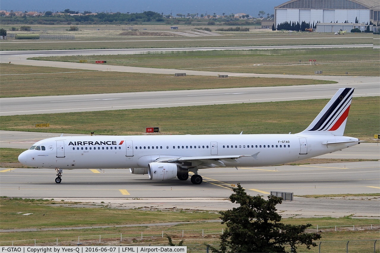 F-GTAO, 2007 Airbus A321-211 C/N 3098, Airbus A321-211,  Holding point rwy 31R, Marseille-Provence Airport (LFML-MRS)