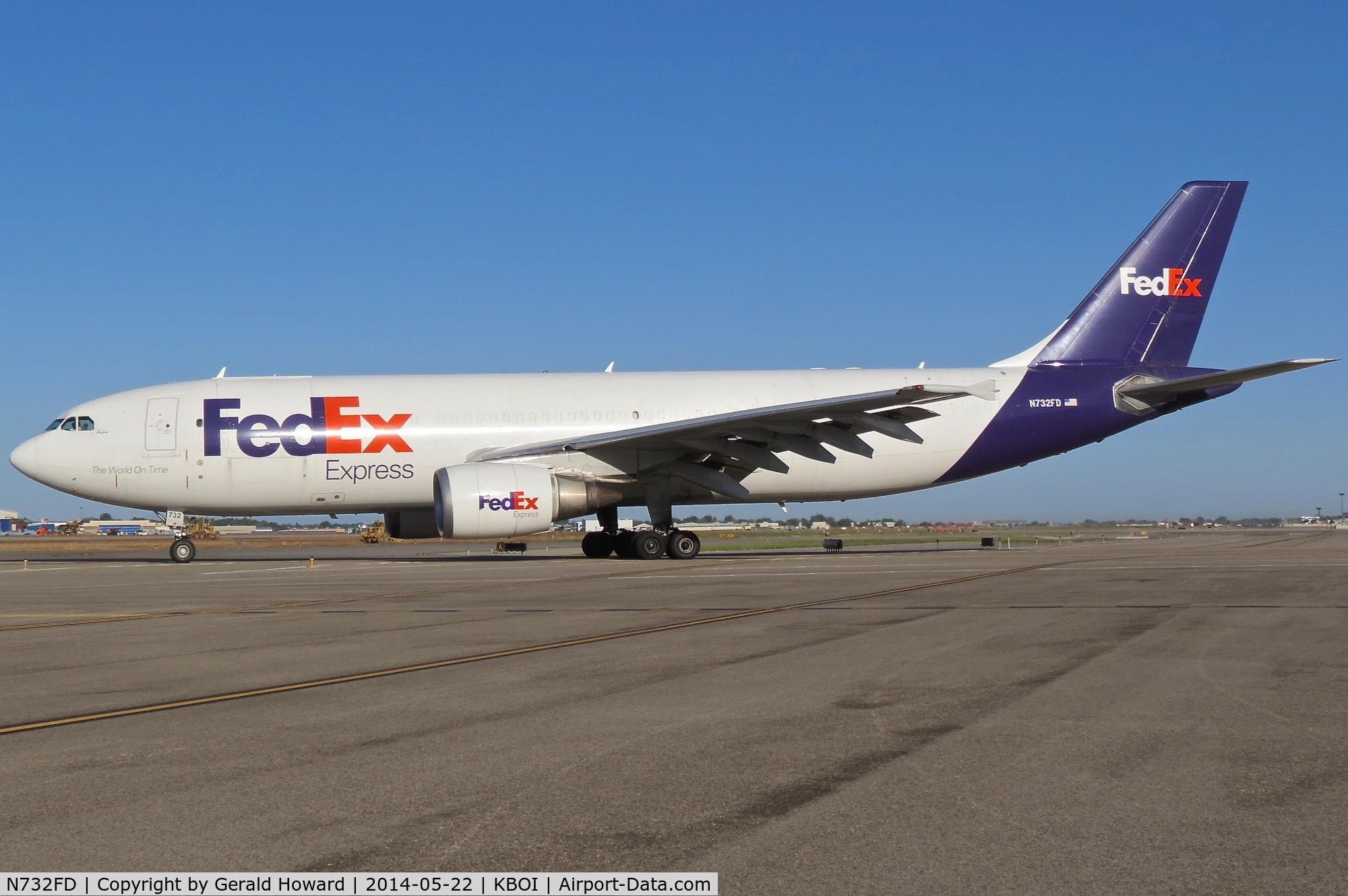 N732FD, 1993 Airbus A300B4-605R C/N 713, Leaving the FedEx ramp.