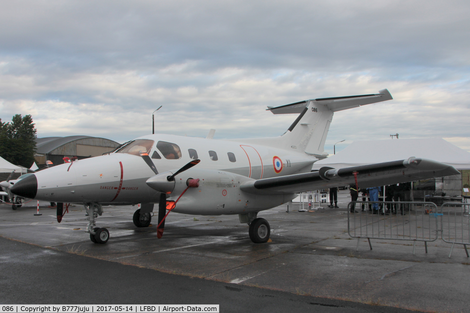 086, Embraer EMB-121AA Xingu C/N 121086, new peint