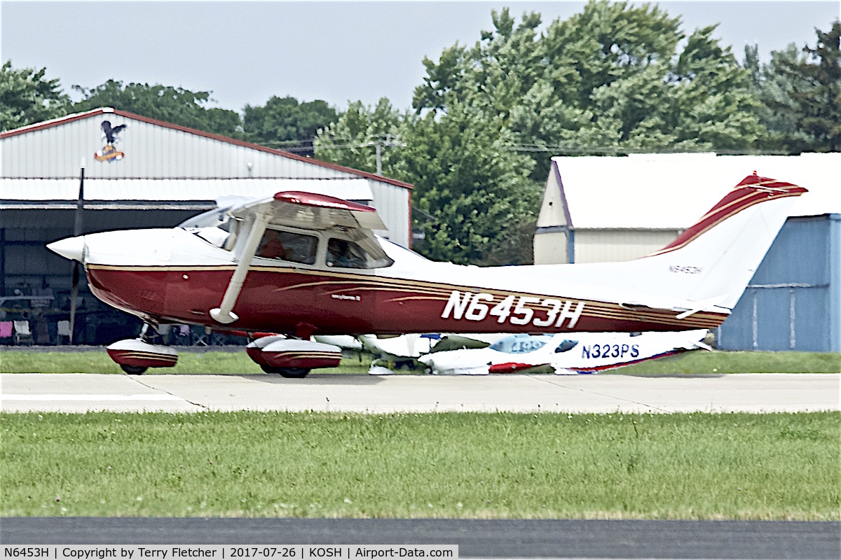 N6453H, Cessna 182R Skylane C/N 18267890, at 2017 EAA AirVenture at Oshkosh