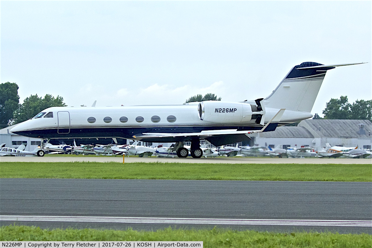 N226MP, 1996 Gulfstream Aerospace G-IV SP C/N 1300, At 2017 EAA AirVenture at Oshkosh