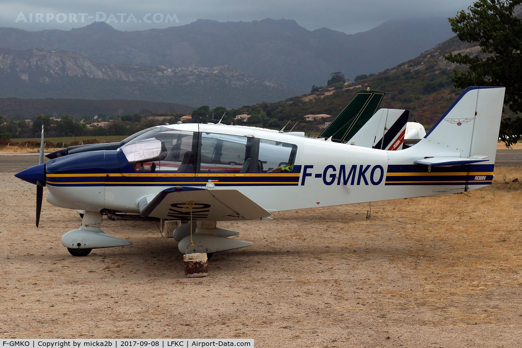 F-GMKO, Robin DR-400-140B Major C/N 2179, Parked
