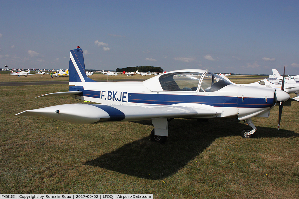 F-BKJE, Wassmer WA-40 Super IV C/N 38, Parked