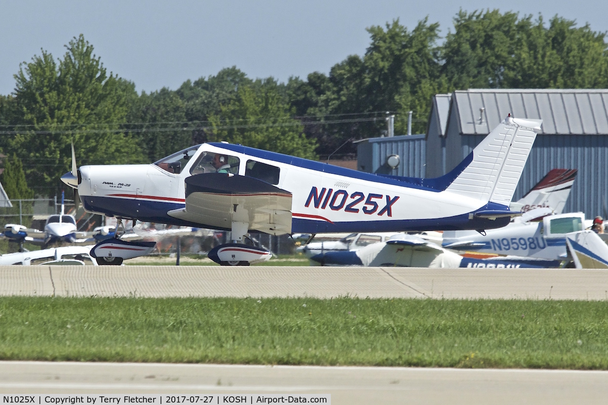 N1025X, 1975 Piper PA-28-140 Cherokee C/N 28-7525261, At 2017 EAA AirVenture at Oshkosh