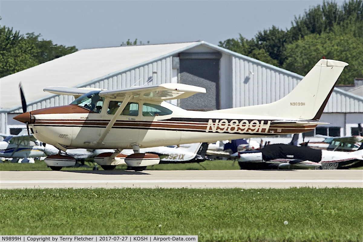 N9899H, 1981 Cessna 182R Skylane C/N 18268098, At 2017 EAA AirVenture at Oshkosh