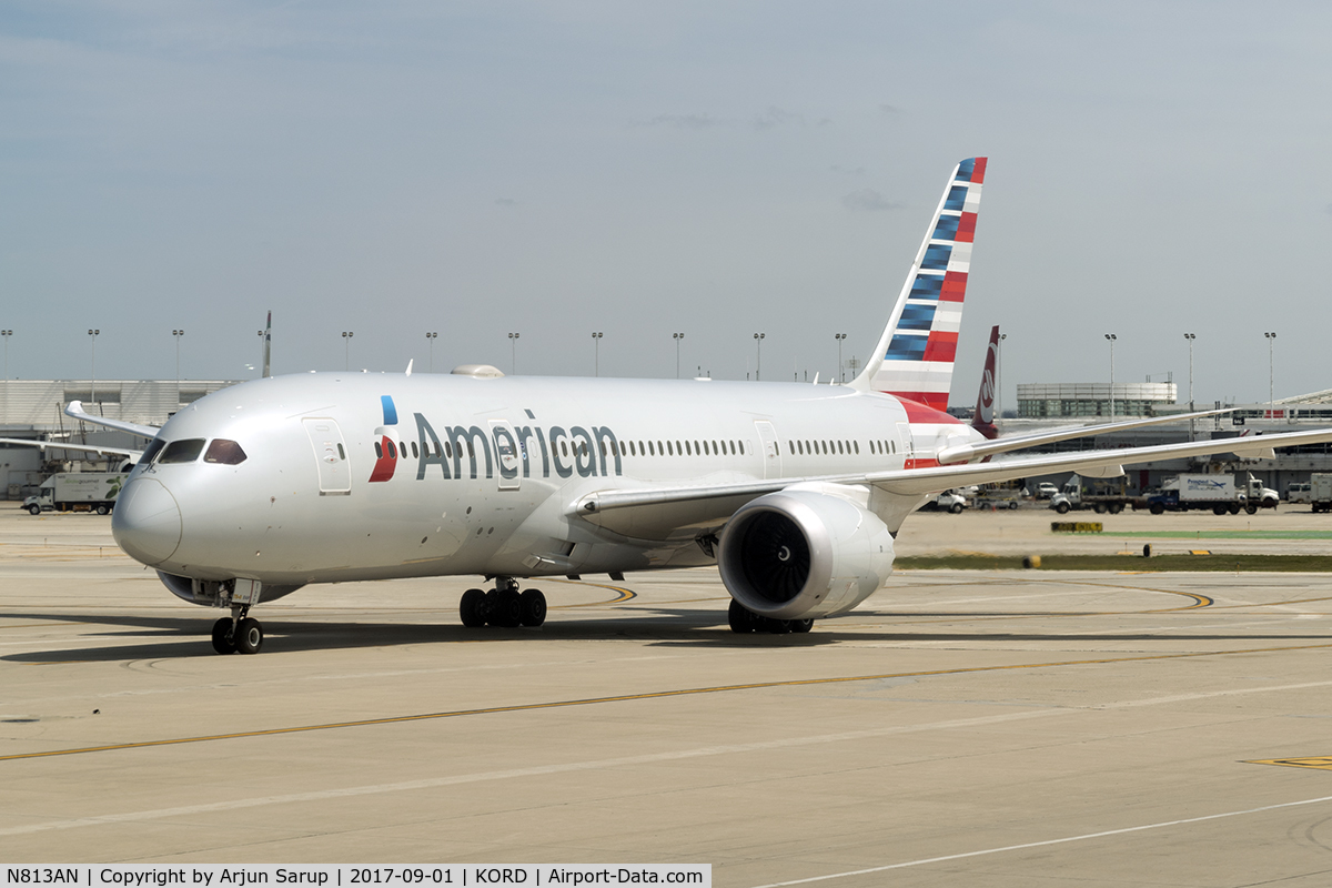 N813AN, 2016 Boeing 787-8 Dreamliner Dreamliner C/N 40631, Arriving at the gate in Chicago.