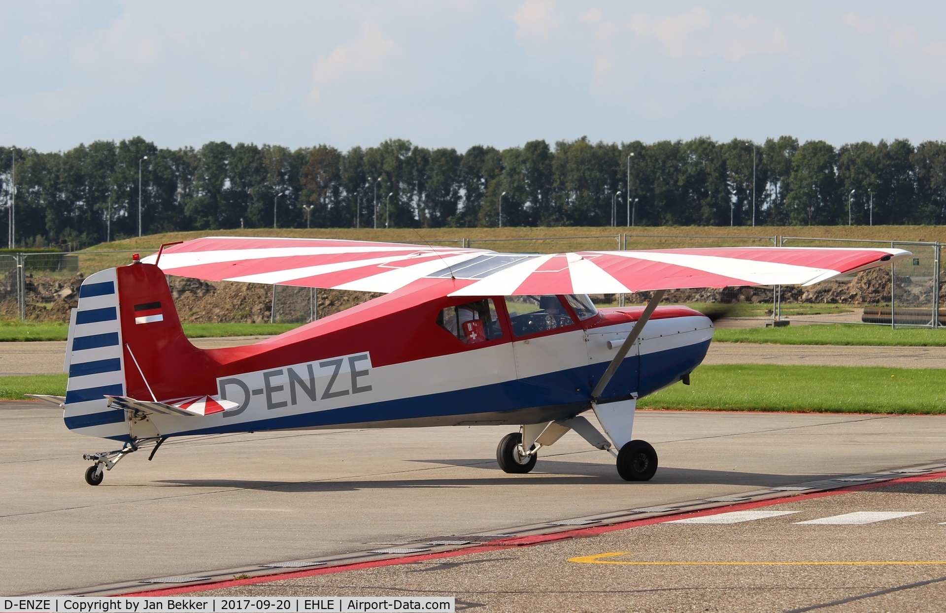 D-ENZE, Scheibe SF-23C Sperling C/N 3501, Lelystad Airport