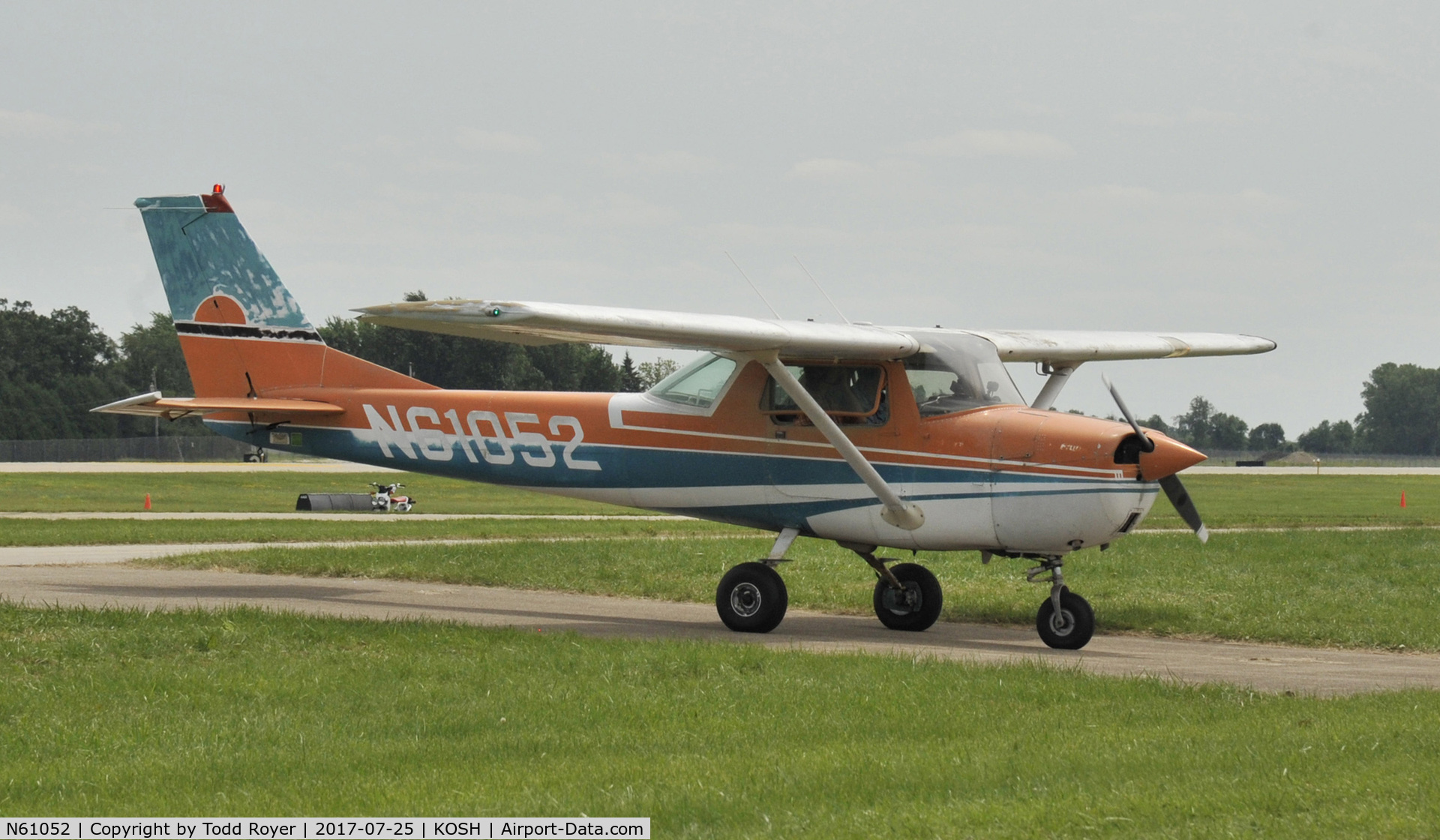 N61052, 1969 Cessna 150J C/N 15070766, Airventure 2017