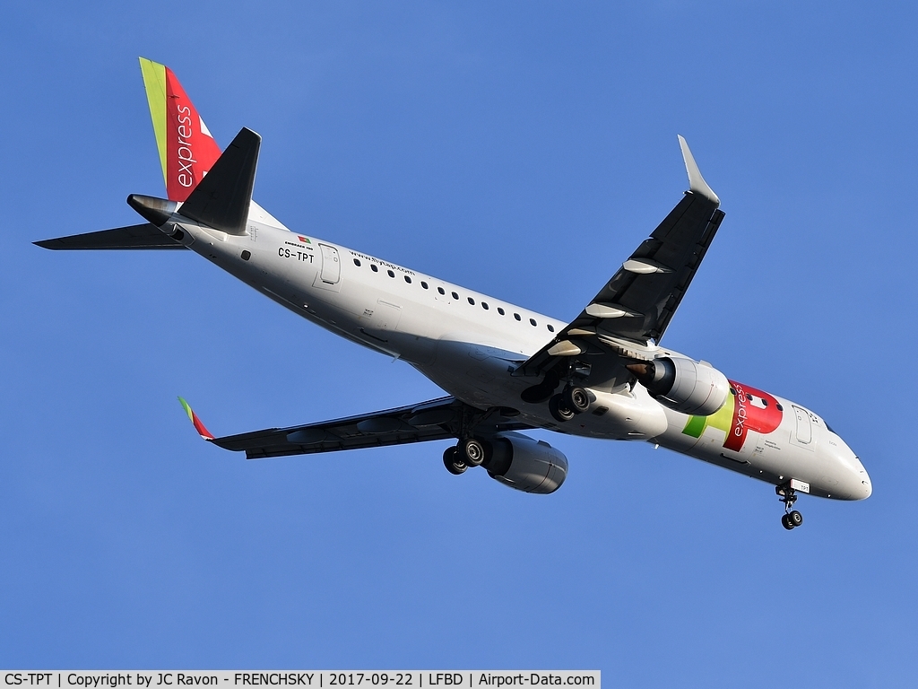 CS-TPT, 2011 Embraer 190LR (ERJ-190-100LR) C/N 19000495, TAP Express TP466 from Lisbon (LIS) landing runway 23