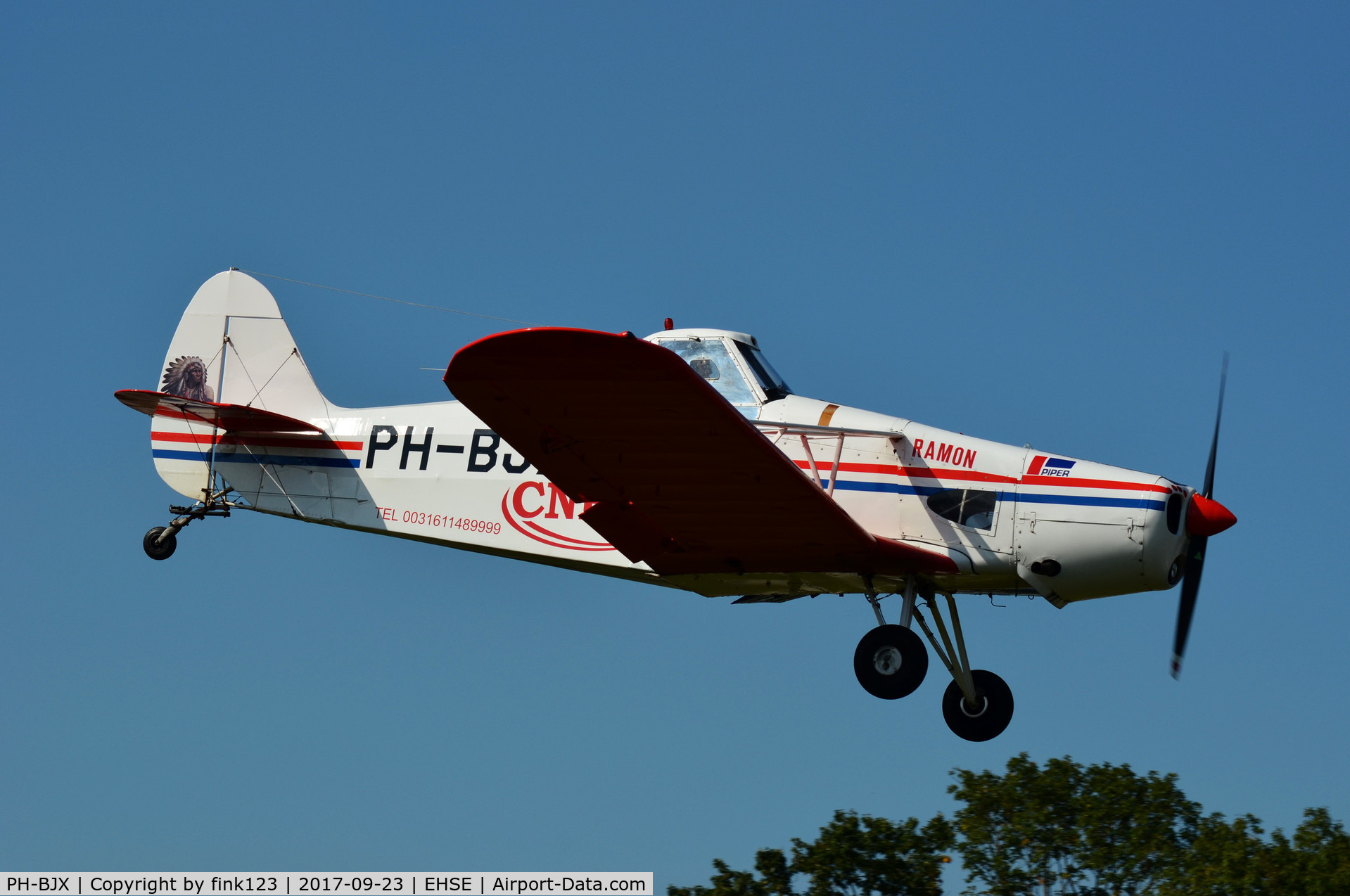 PH-BJX, 1964 Piper PA 25-235 Pawnee B C/N 25-2592, piper landing at seppe
