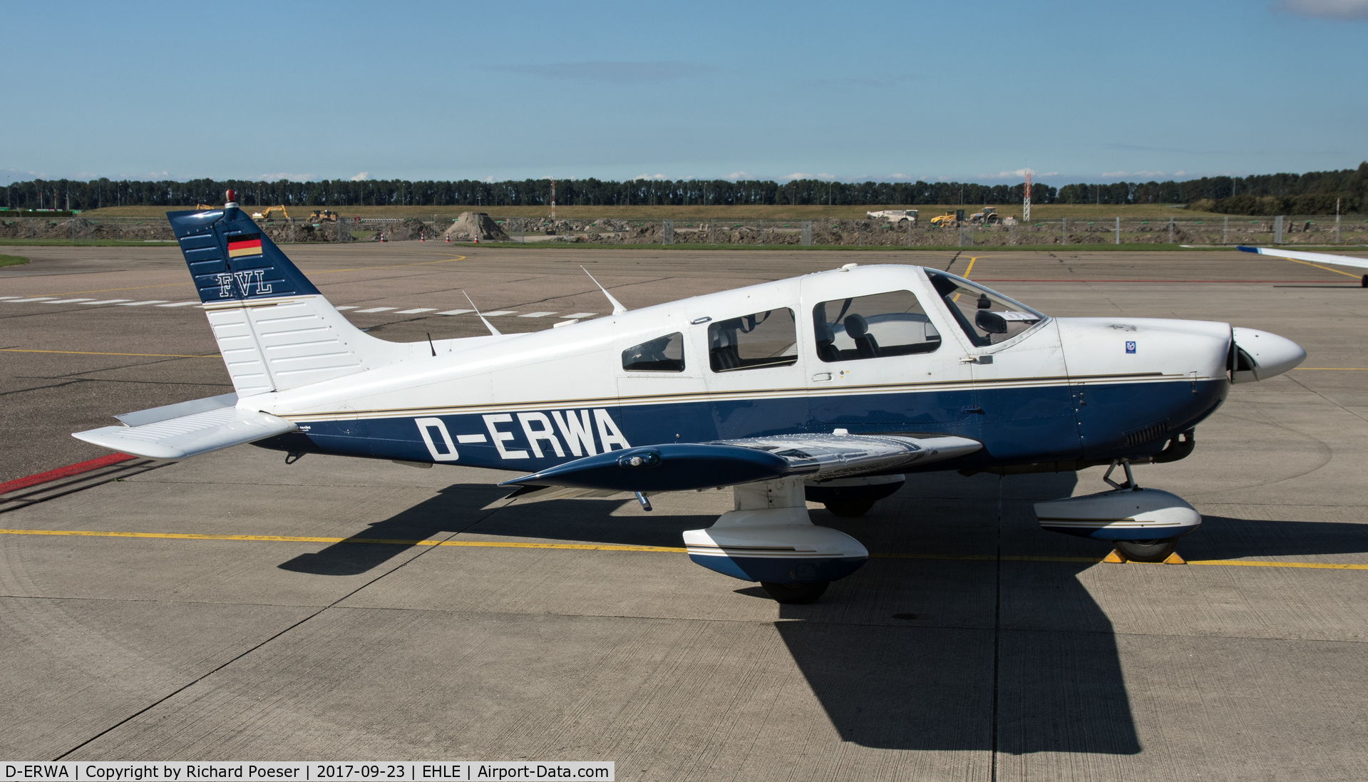 D-ERWA, Piper PA-28-181 Archer II C/N 28-8590078, Visiting Lelystad.