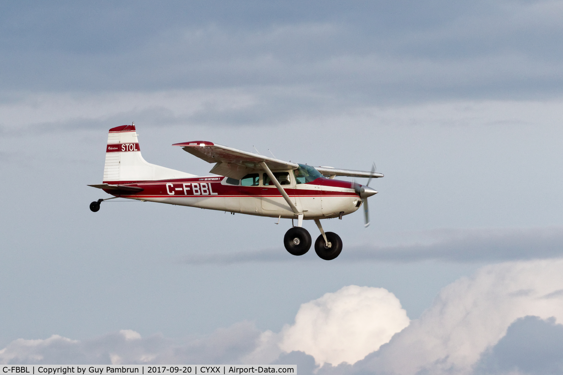 C-FBBL, 1973 Cessna A185F Skywagon 185 C/N 18502127, Landing