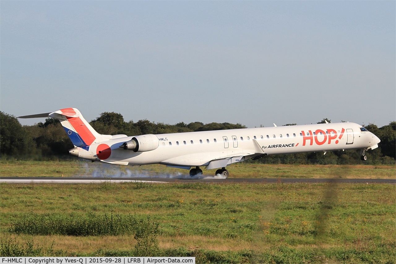 F-HMLC, 2010 Bombardier CRJ-1000EL NG (CL-600-2E25) C/N 19006, Bombardier CRJ-1000EL NG, Landing rwy 07R, Brest-Bretagne airport (LFRB-BES)