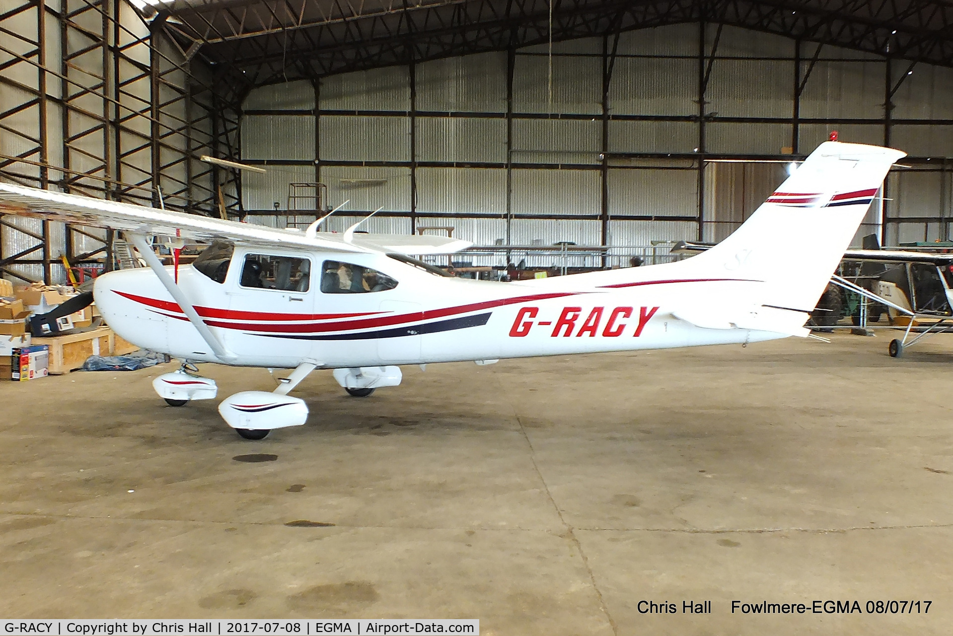 G-RACY, 1999 Cessna 182S Skylane C/N 18280588, at Fowlmere