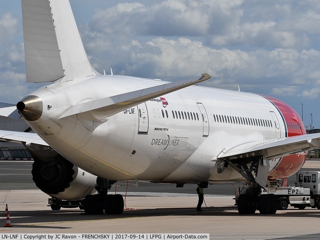 LN-LNF, 2014 Boeing 787-8 Dreamliner Dreamliner C/N 35313, 