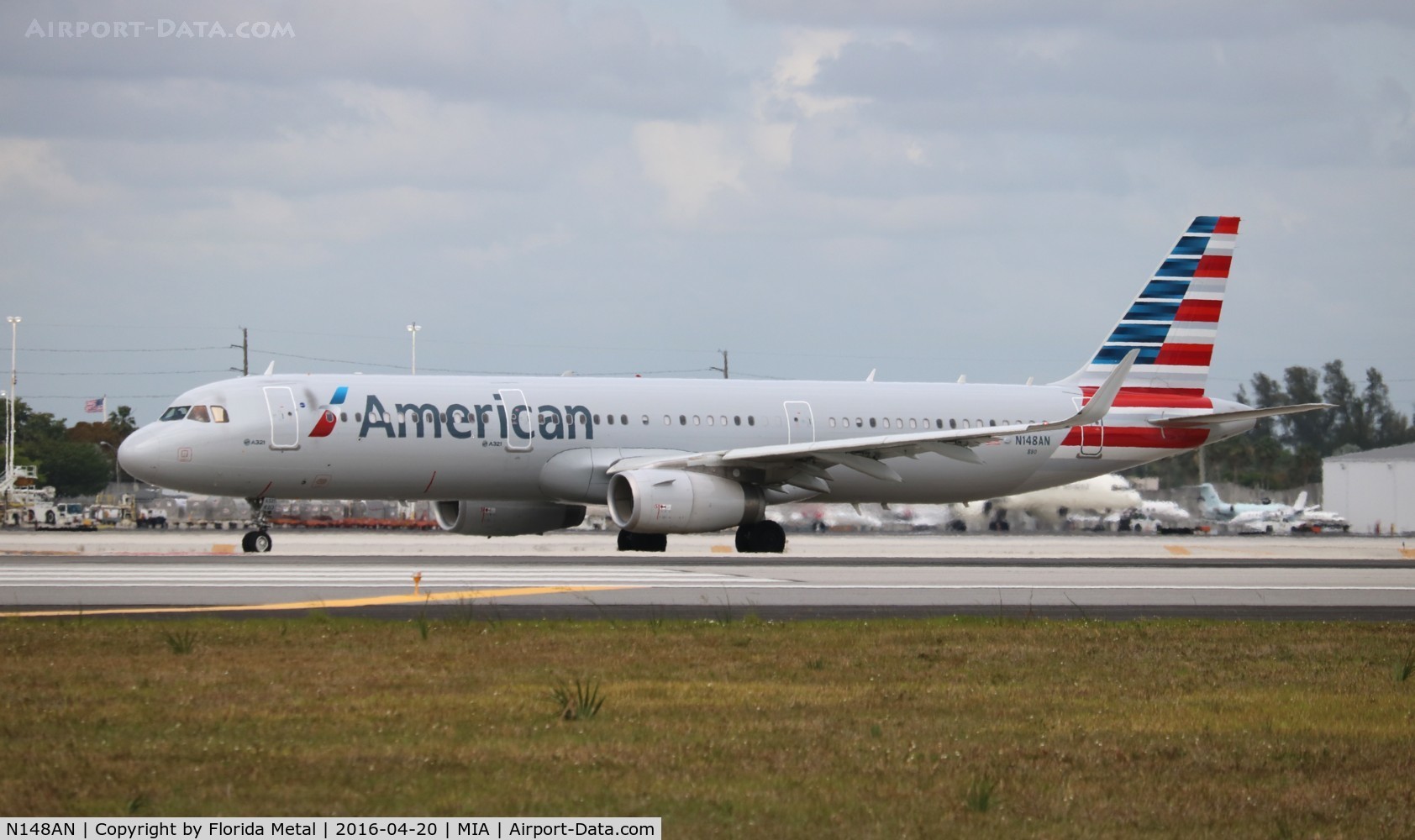N148AN, 2015 Airbus A321-231 C/N 6790, American