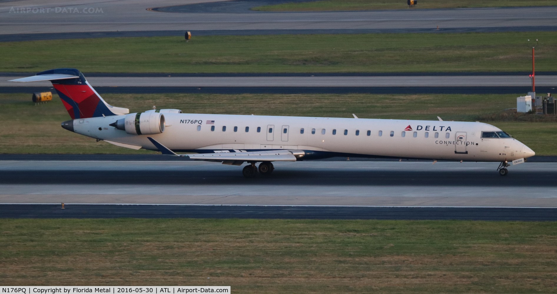 N176PQ, 2008 Bombardier CRJ-900ER (CL-600-2D24) C/N 15176, Delta Connection