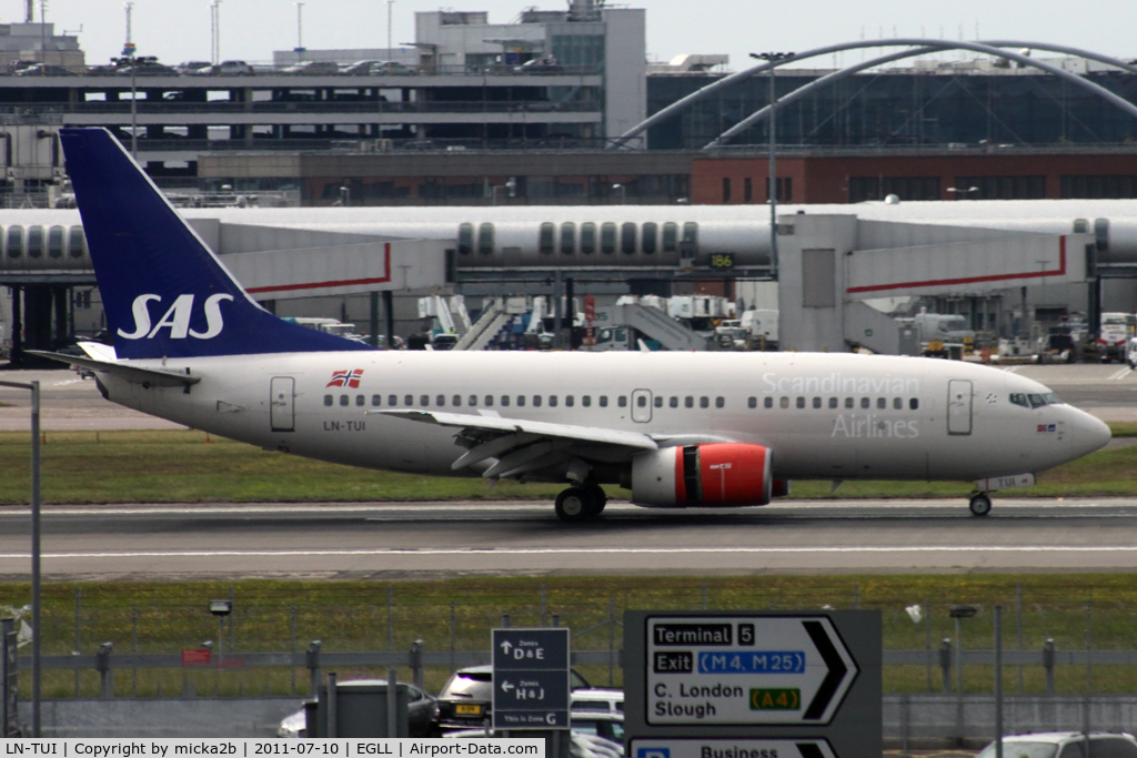 LN-TUI, 2000 Boeing 737-705 C/N 29094, Taxiing