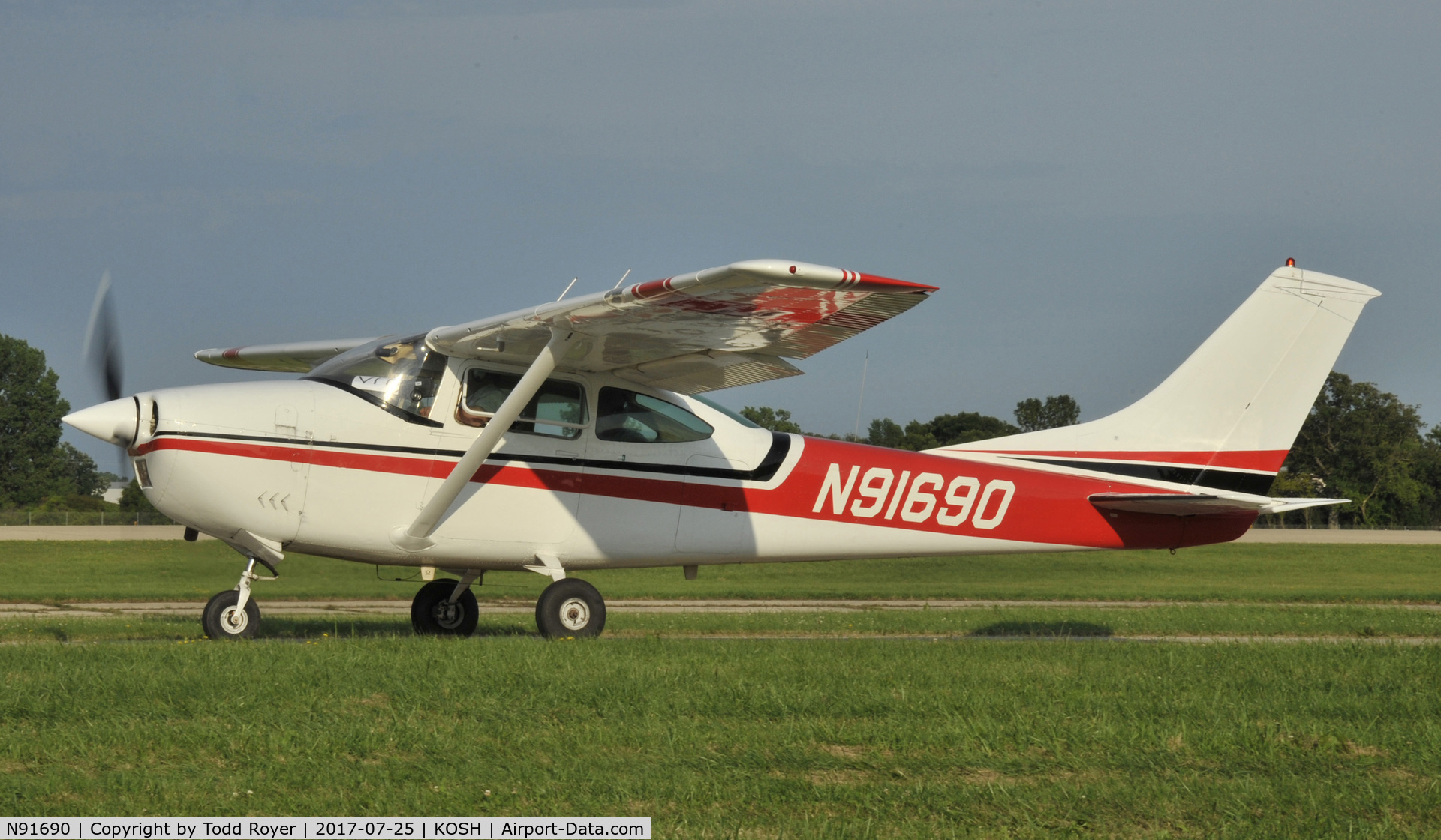 N91690, 1969 Cessna 182M Skylane C/N 18259872, Airventure 2017