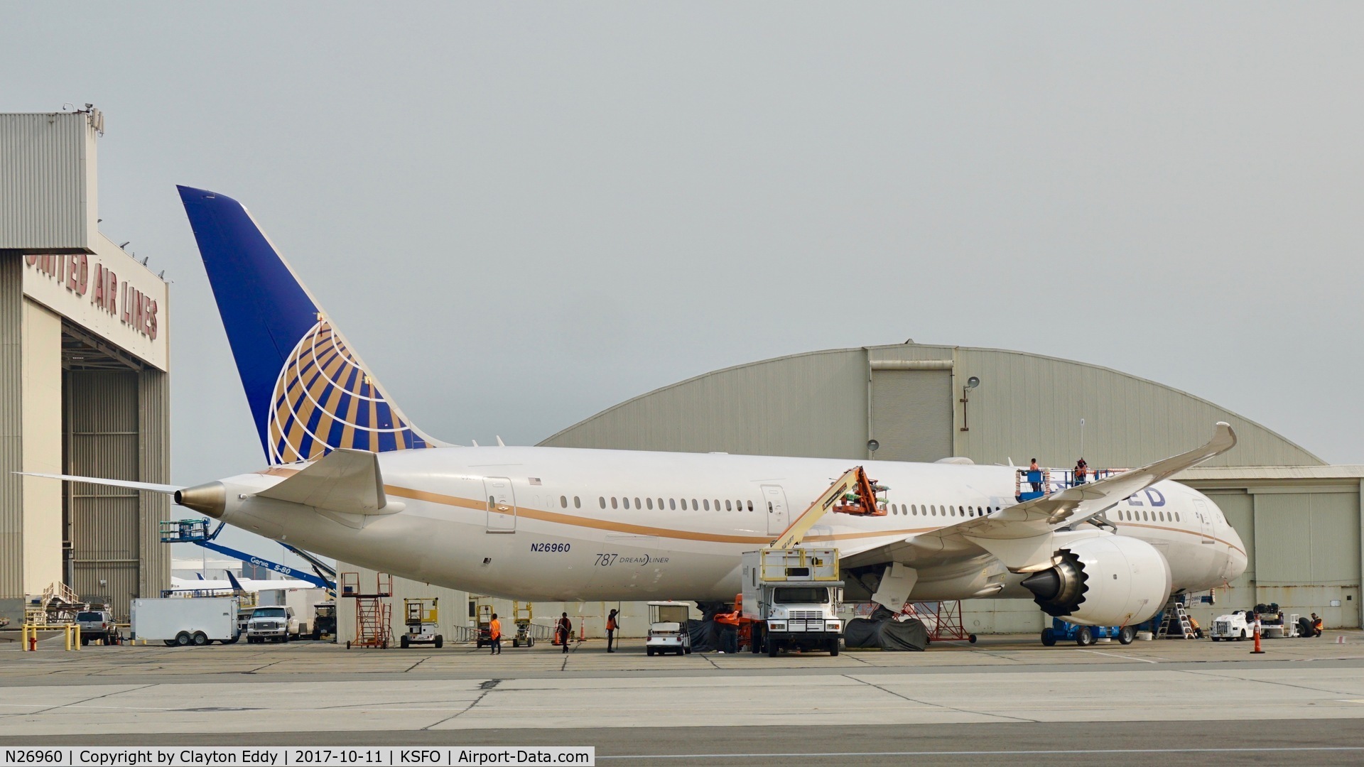 N26960, 2015 Boeing 787-9 Dreamliner Dreamliner C/N 36408, Smoky fires up north. SFO 2017.