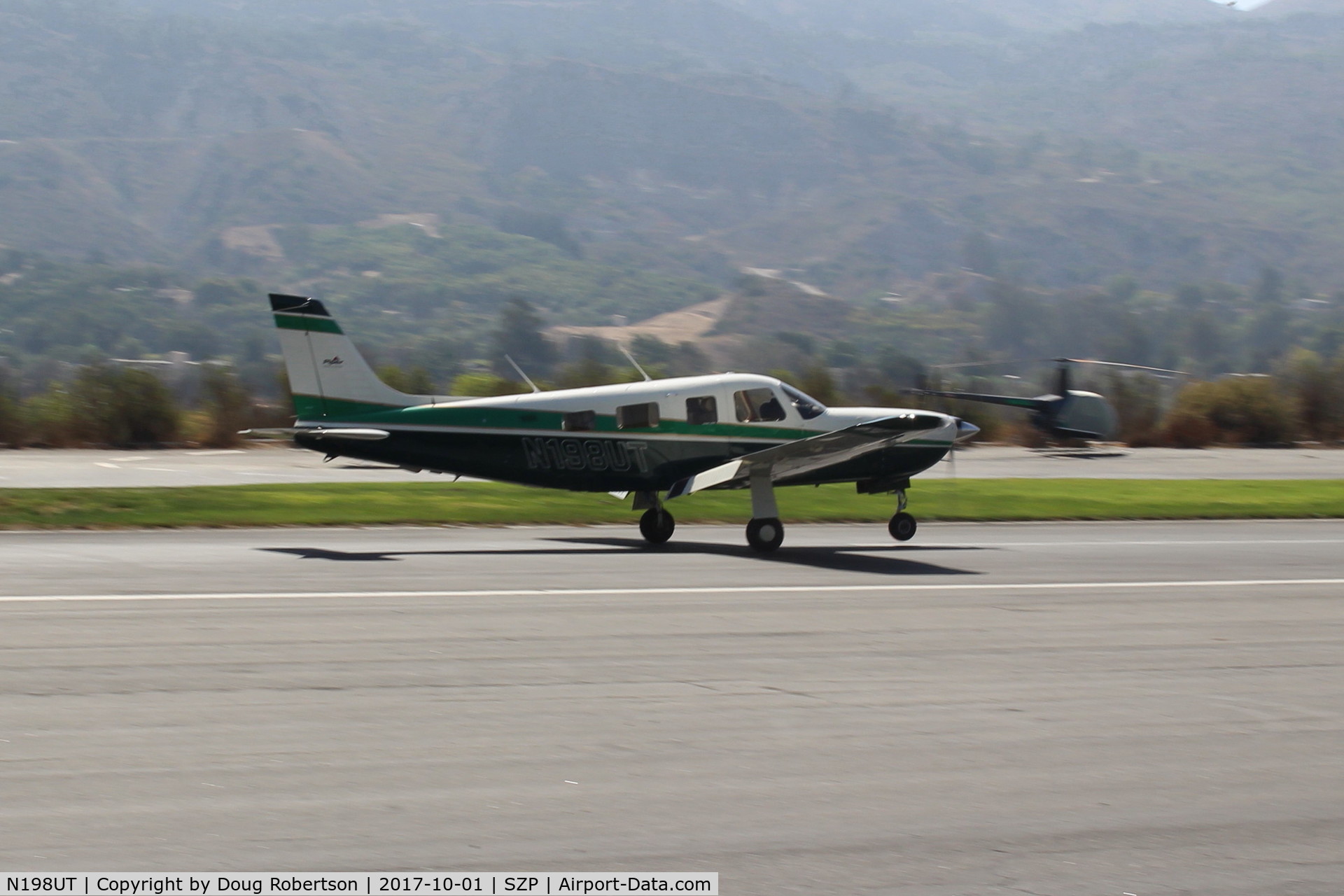 N198UT, 1997 Piper PA-32R-301T Saratoga II TC Saratoga C/N 3257012, 1997 Piper PA-32R-301T Turbo SARATOGA II, Lycoming TIO-540-S1AD 300 Hp, landing roll Rwy 22