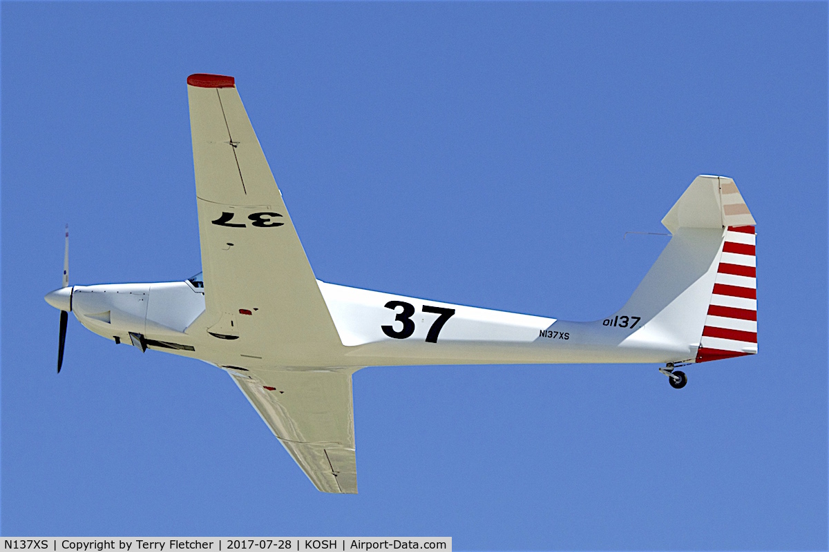 N137XS, 2002 Aeromot AMT-200S Super Ximango C/N 200.137, at 2017 EAA AirVenture at Oshkosh