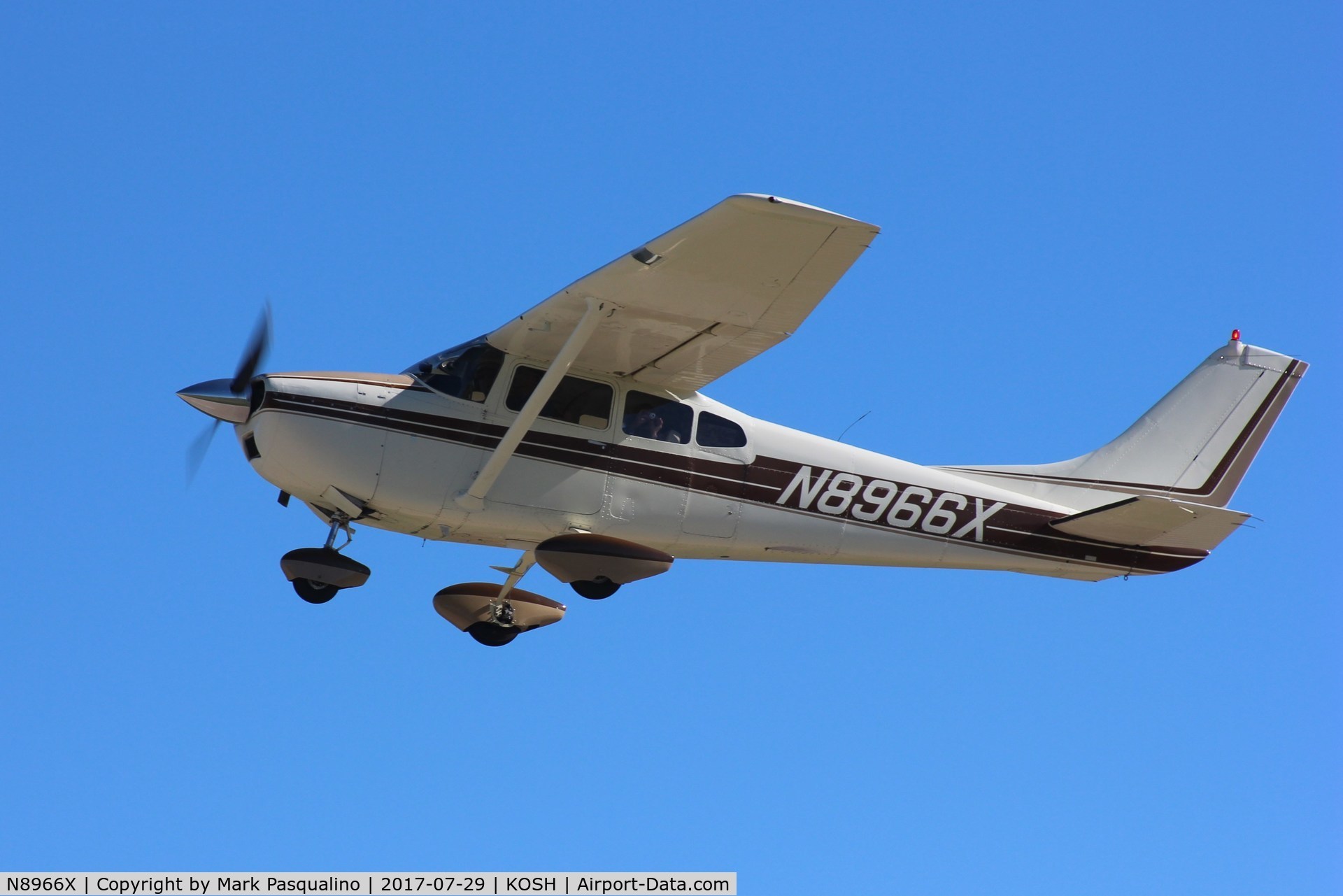 N8966X, 1961 Cessna 182D Skylane C/N 18253366, Cessna 182D