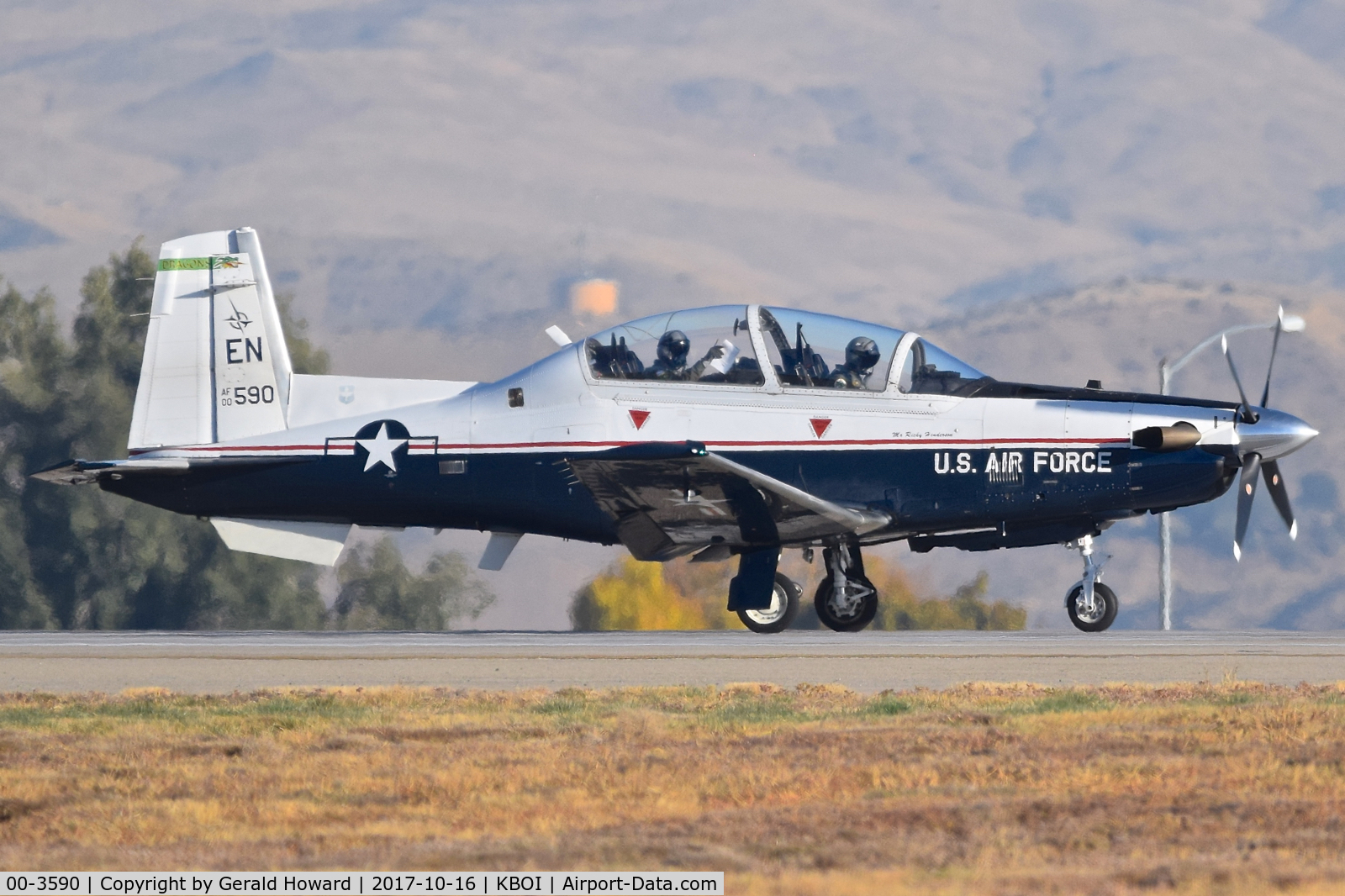 00-3590, 2000 Raytheon T-6A Texan II C/N PT-96, Starting take off roll on RWY 10R. 80th Fighter Wing, 