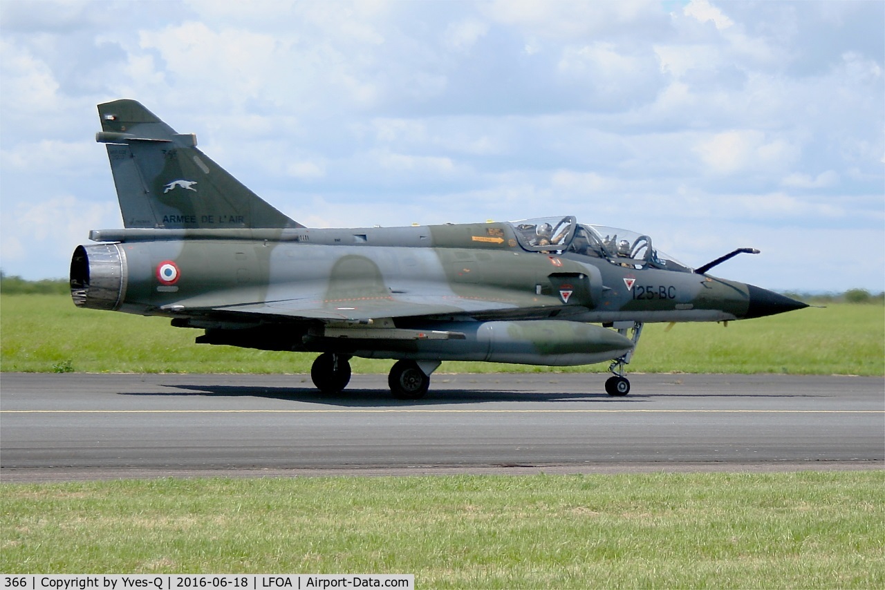 366, Dassault Mirage 2000N C/N 360, Dassault Mirage 2000N, Taxiing to flight line, Avord Air Base 702 (LFOA) Open day 2016