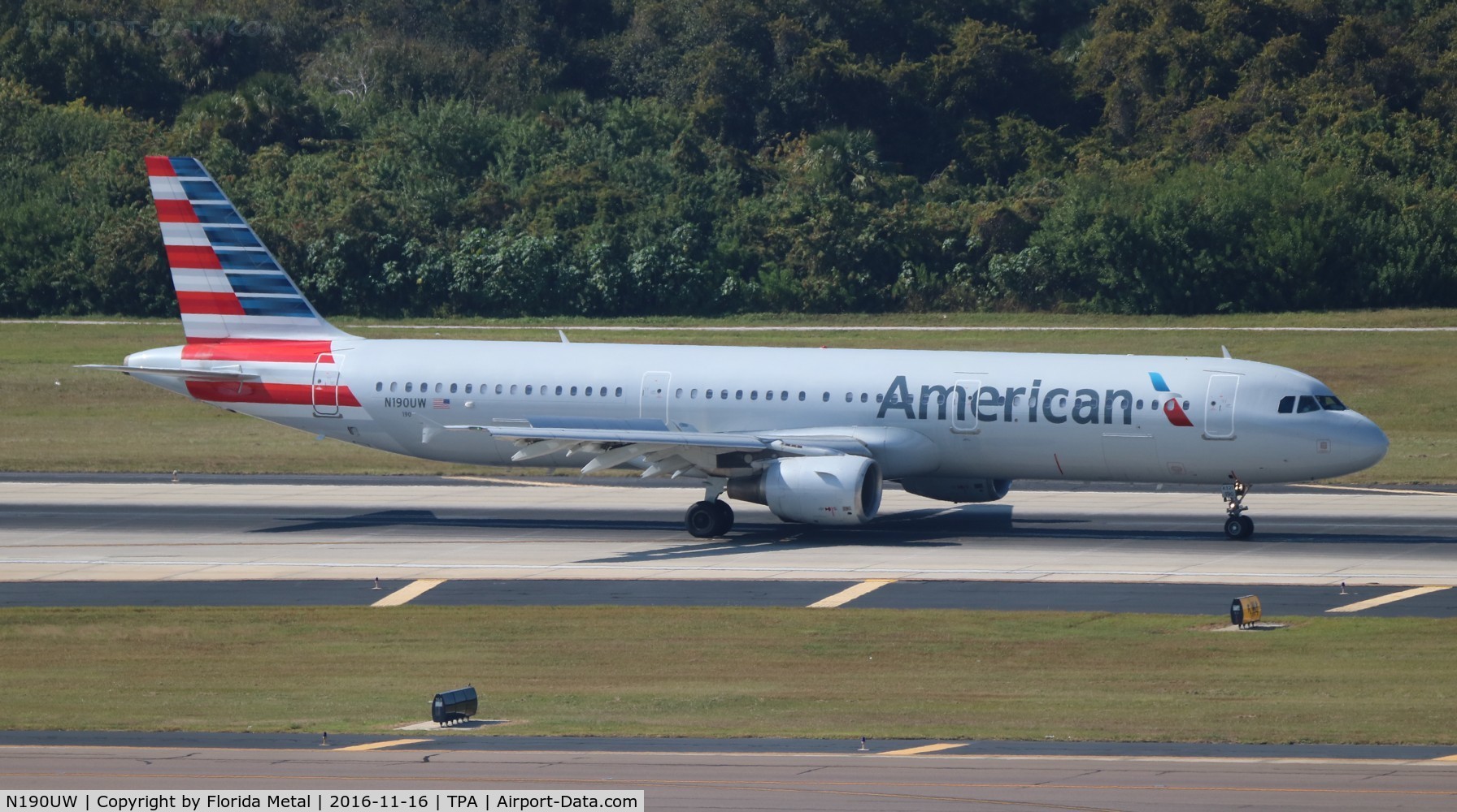 N190UW, 2001 Airbus A321-211 C/N 1436, American