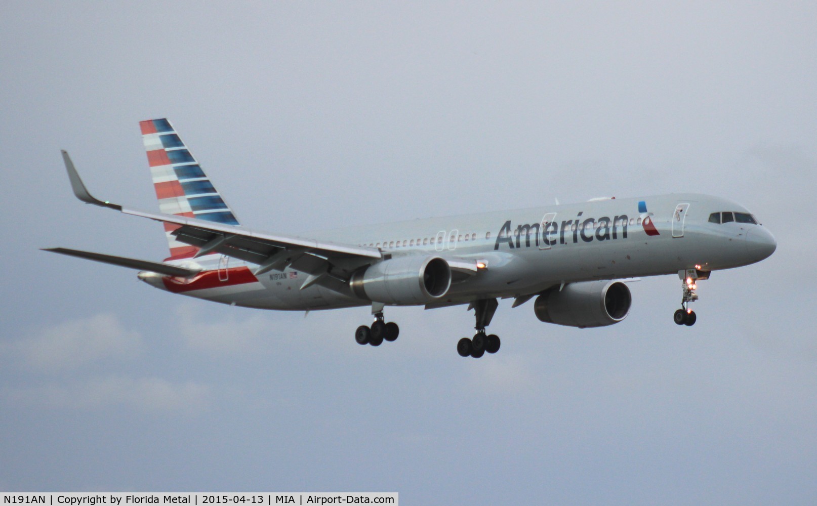 N191AN, 2001 Boeing 757-223 C/N 32385, American