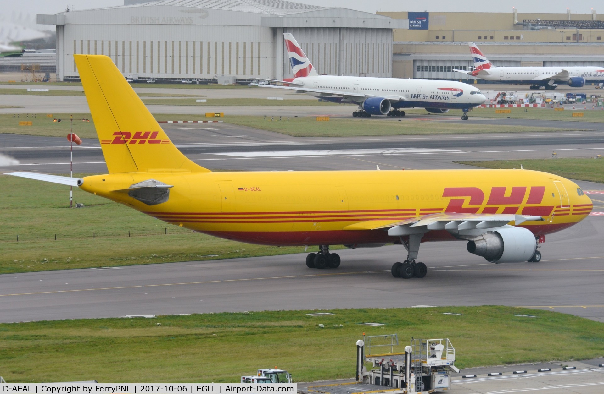 D-AEAL, 1993 Airbus A300B4-622R(F) C/N 679, DHL A306F taxying for departure.