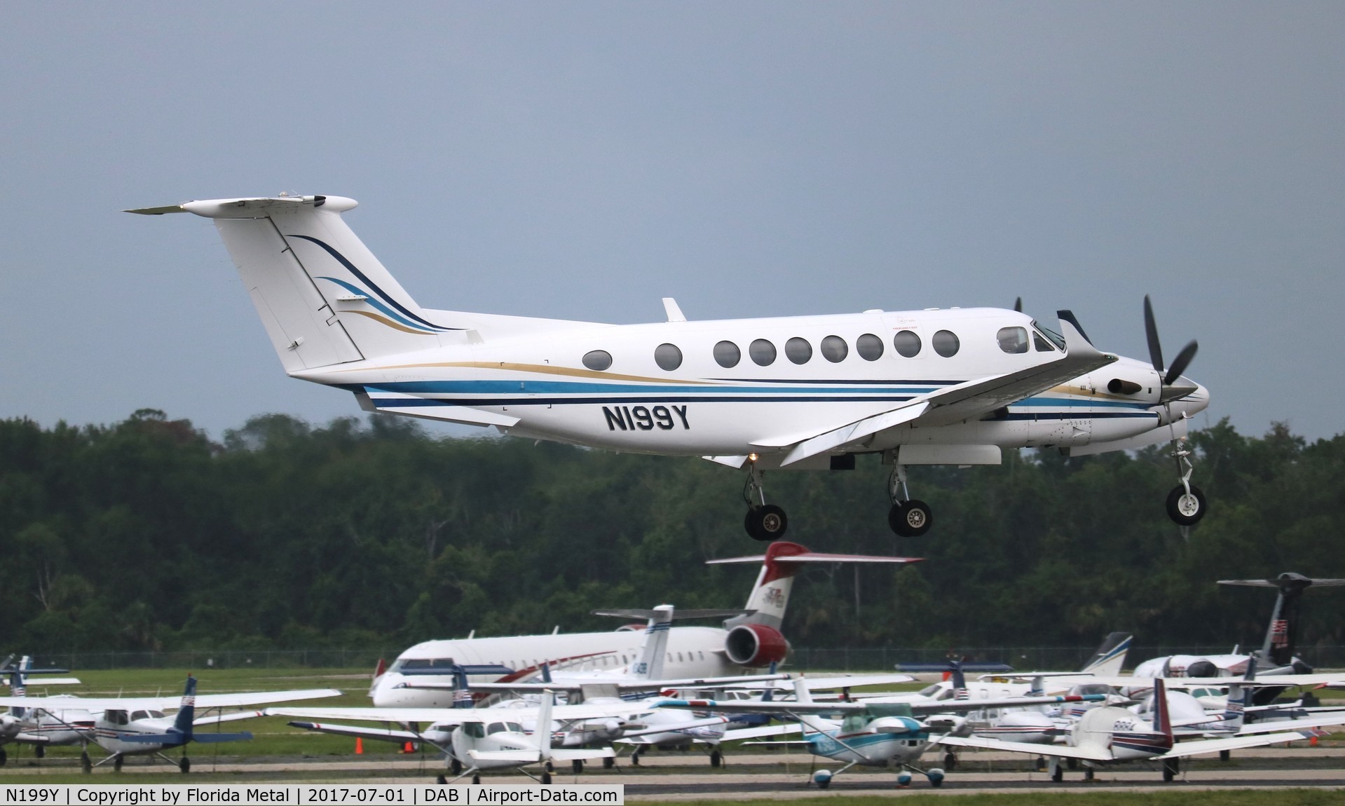 N199Y, 1991 Beech B300 Super King Air King Air C/N FL66, King Air 300