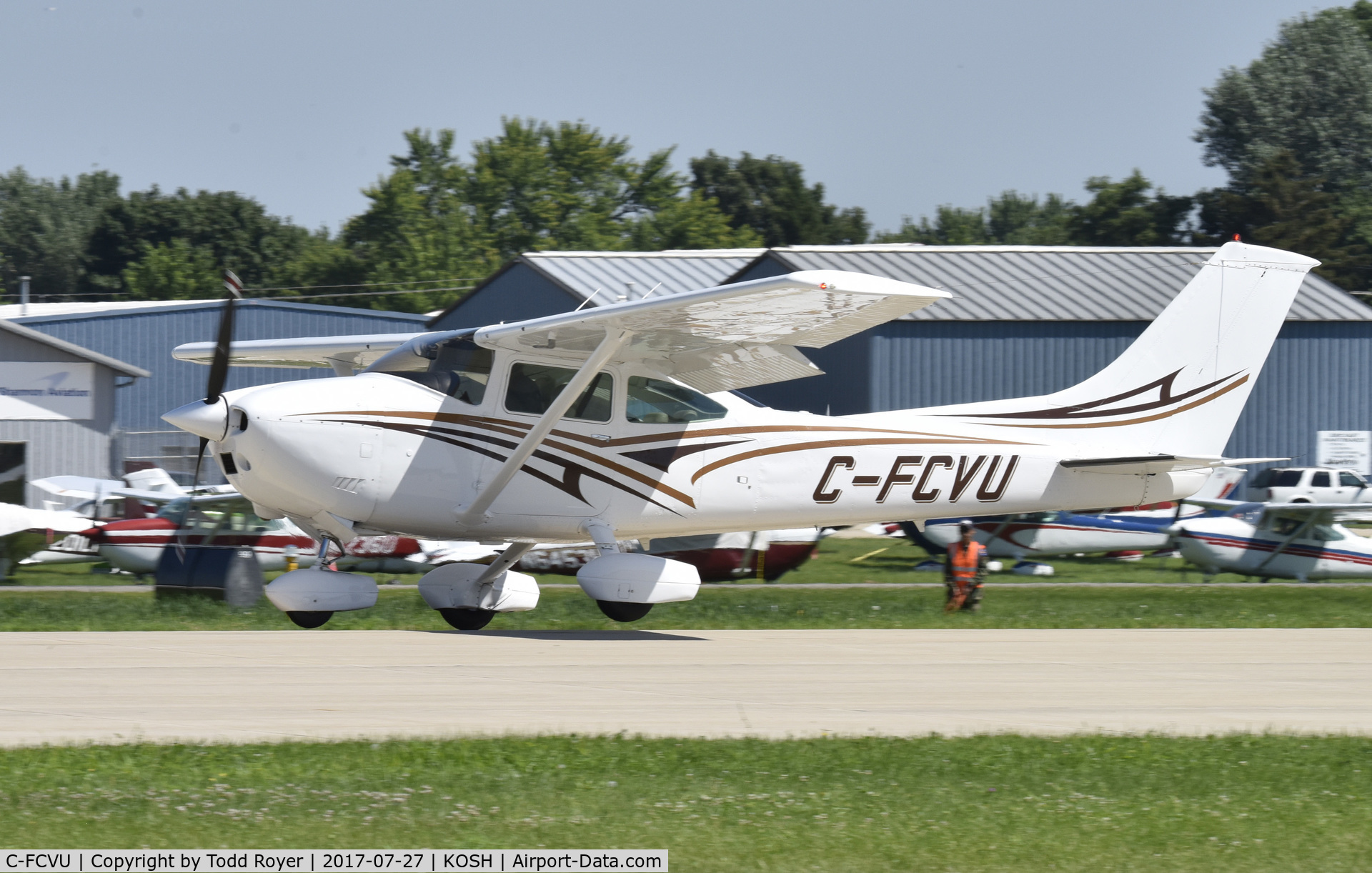 C-FCVU, 1978 Cessna 182Q Skylane C/N 18266592, Airventure 2017