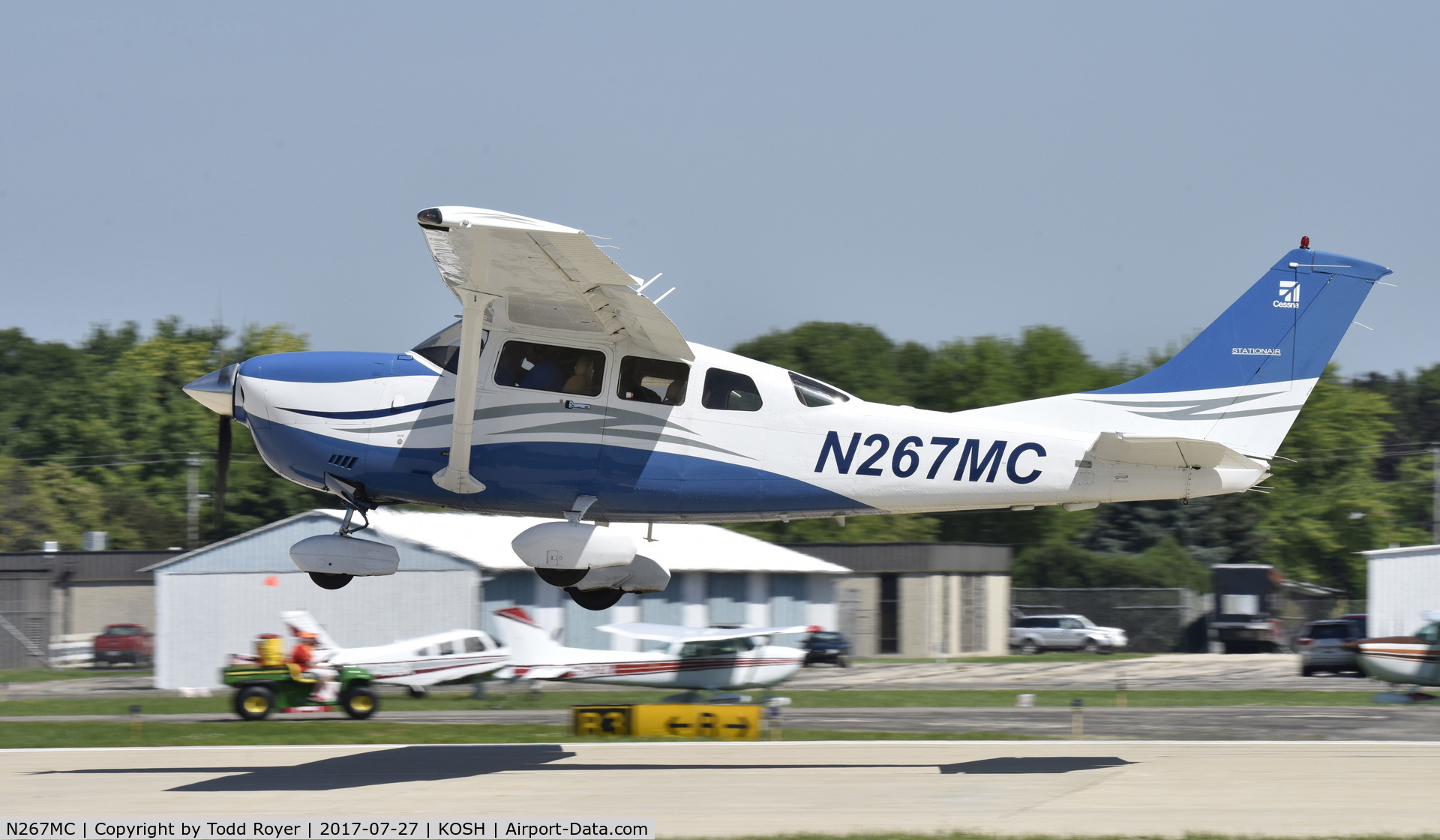 N267MC, 2006 Cessna 206H Stationair C/N 20608267, Airventure 2017