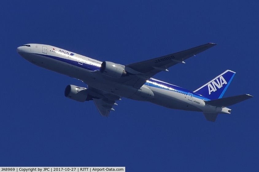 JA8969, 1996 Boeing 777-281 C/N 27032, Climbing on a very  clear day