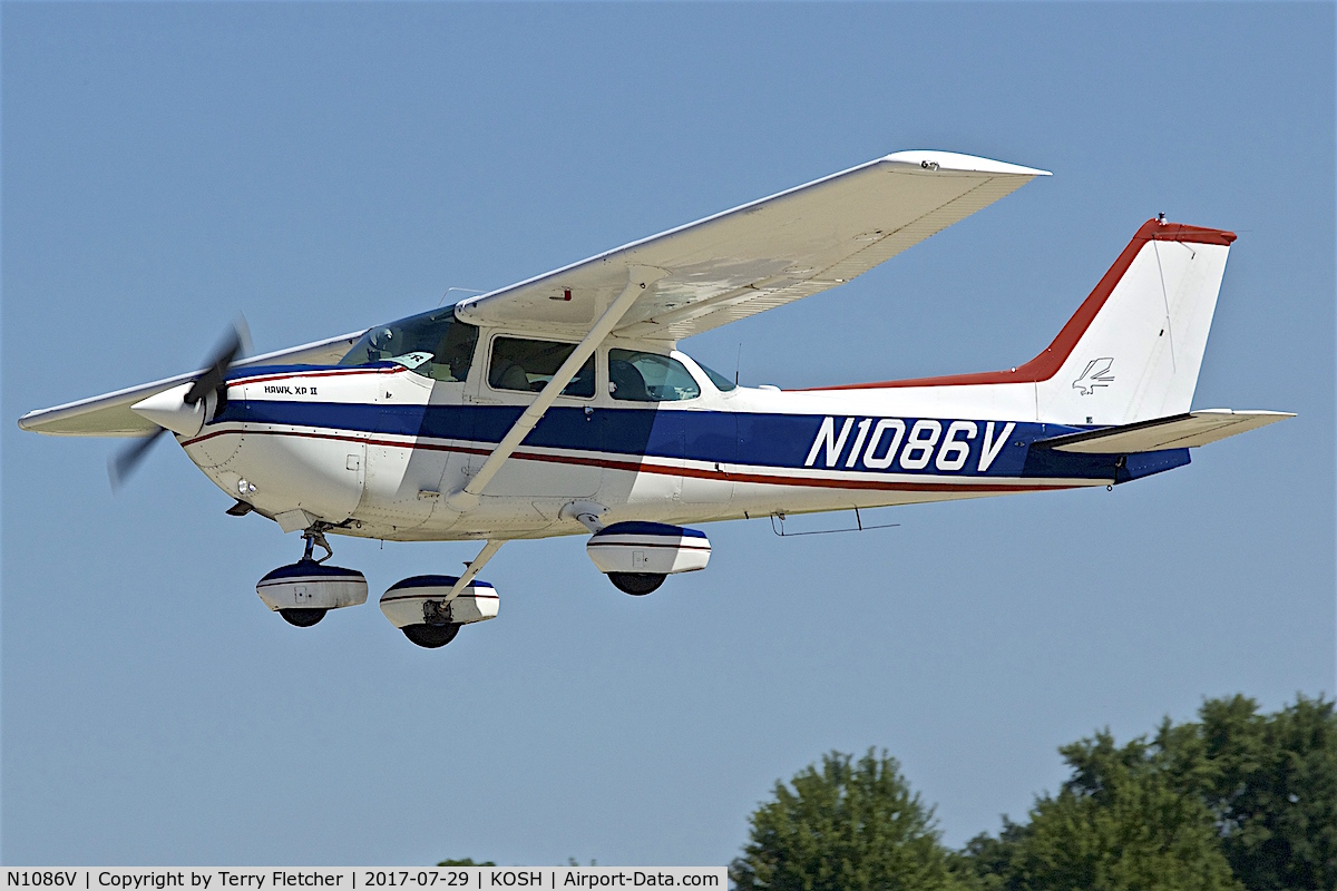 N1086V, 1976 Cessna R172K Hawk XP C/N R1722111, at 2017 EAA AirVenture at Oshkosh