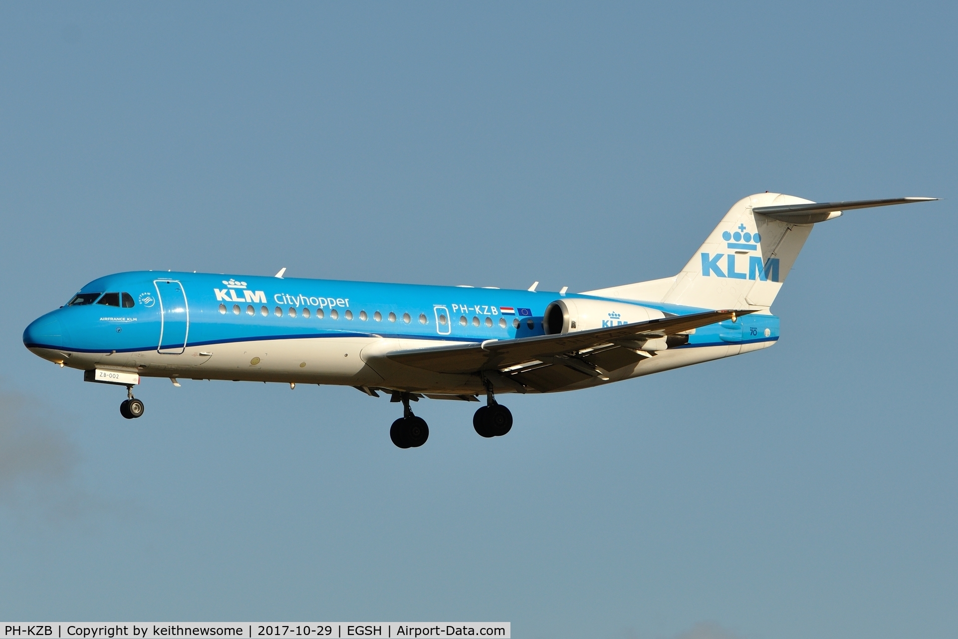 PH-KZB, 1996 Fokker 70 (F-28-070) C/N 11562, Arriving from Amsterdam for storage.